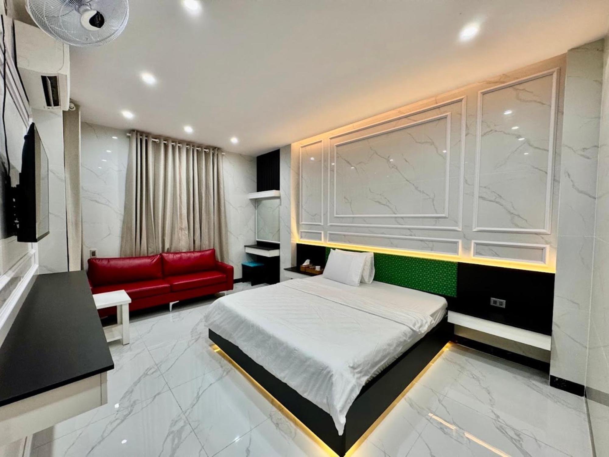 Hotel 168