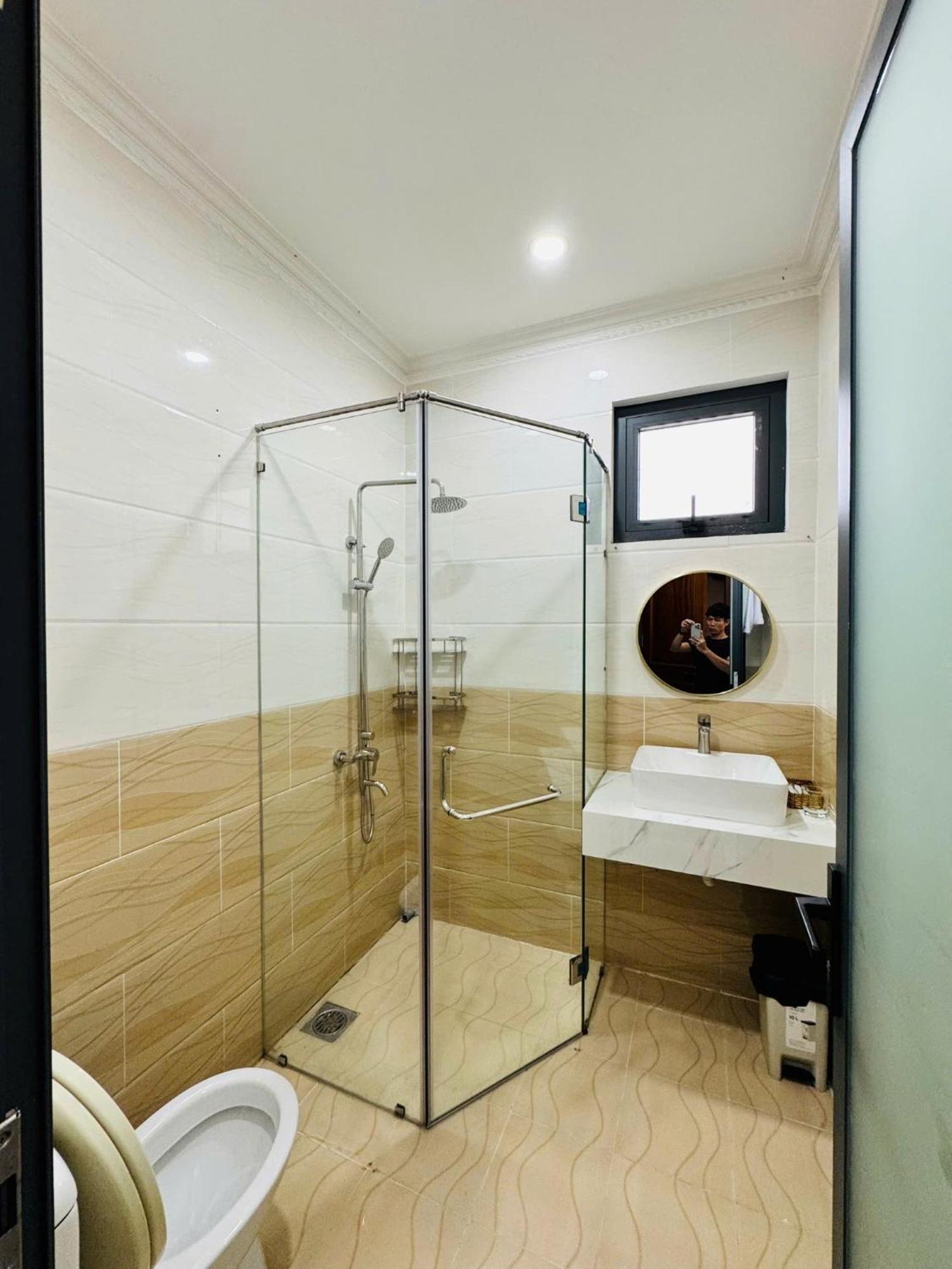 168 Hotel *